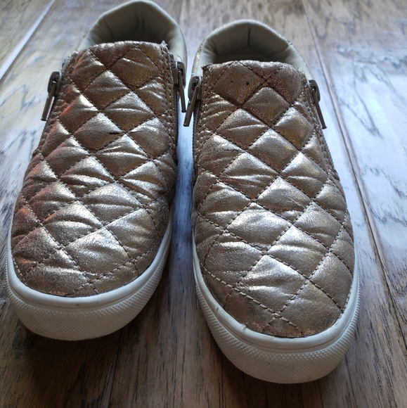 Girls shoes size 13 - Picture 3 of 3